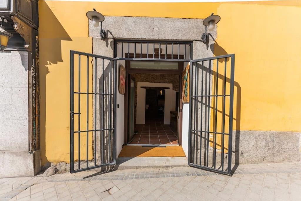 מדריד Encantador Apartamento En Calle Segovia מראה חיצוני תמונה